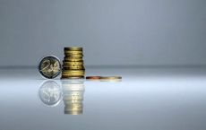 Article Image for AI Tools Redefine Decision Making in Finance