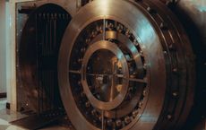 Article Image for Banking in the Digital Age Through the Lens of Cryptocurrency Integration