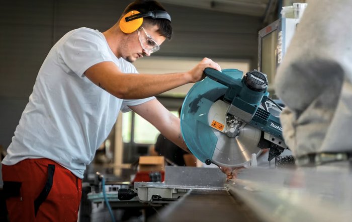 Article Image for Jobs Growth Aligns with Technology Investment