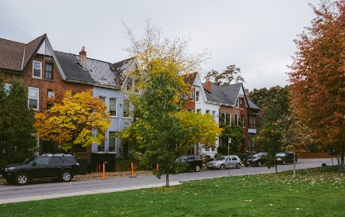 Article Image for Key Factors Driving the Canadian Housing Market